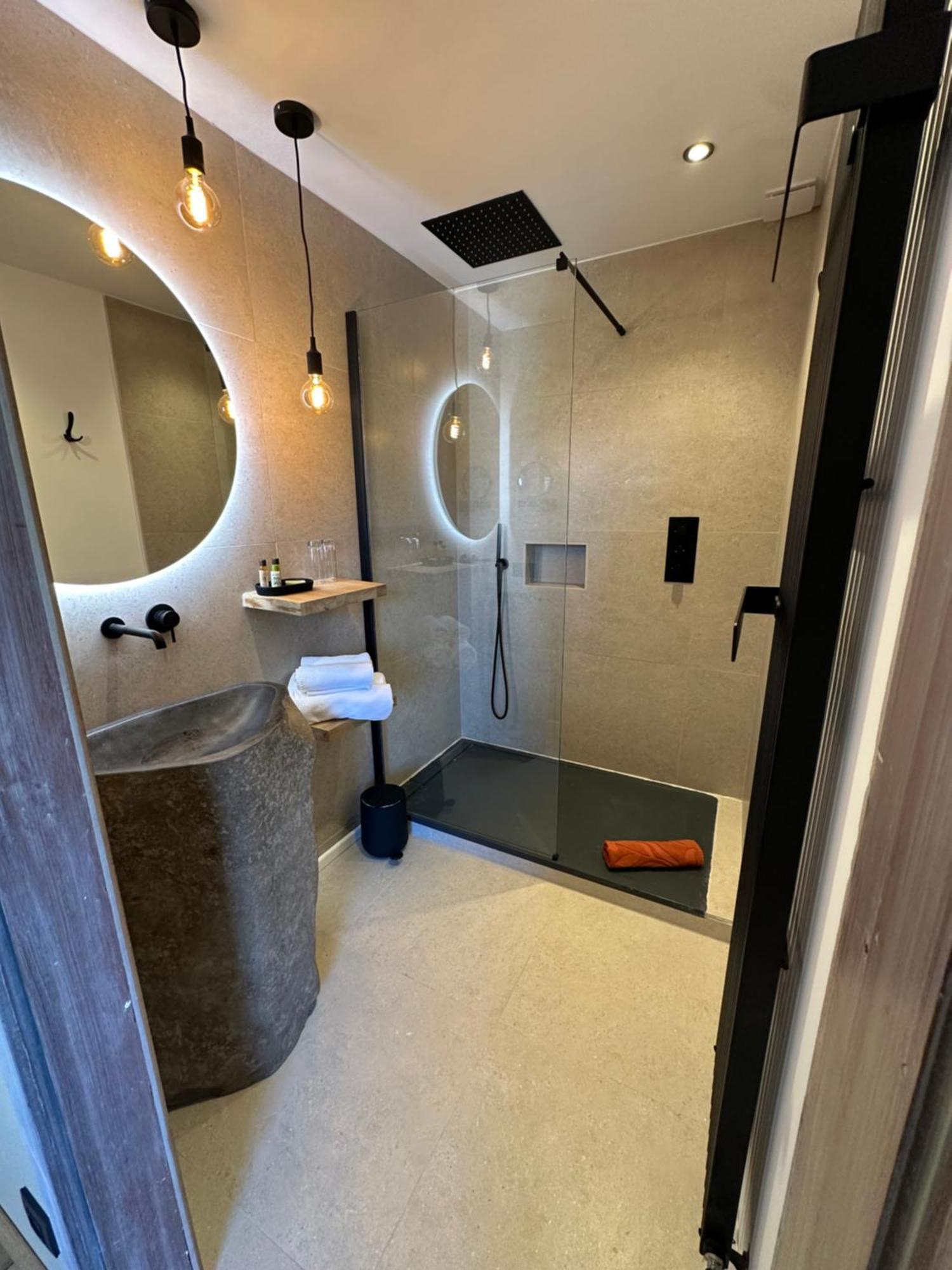 Hostellerie De La Chapelle 马尔梅迪 外观 照片