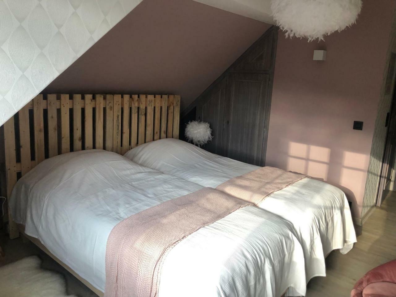 Hostellerie De La Chapelle 马尔梅迪 外观 照片
